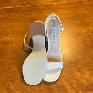 Steve Madden DILLION white block heel sandals 9.5